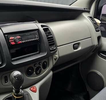 Рено Трафик 2004 в Харькове на Automoto.ua Белый Рено Трафик, объемом двигателя 1.87 л и пробегом 454 тыс. км за 4800 $, фото 4 на Automoto.ua