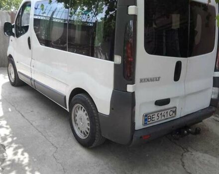 Белый Рено Трафик, объемом двигателя 1.9 л и пробегом 350 тыс. км за 6000 $, фото 1 на Automoto.ua