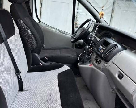 Белый Рено Трафик, объемом двигателя 0 л и пробегом 475 тыс. км за 5400 $, фото 7 на Automoto.ua