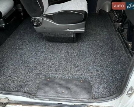 Белый Рено Трафик, объемом двигателя 0 л и пробегом 475 тыс. км за 5400 $, фото 14 на Automoto.ua