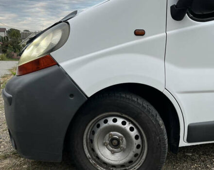 Белый Рено Трафик, объемом двигателя 2.5 л и пробегом 457 тыс. км за 7000 $, фото 15 на Automoto.ua