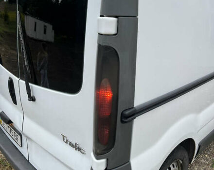 Белый Рено Трафик, объемом двигателя 2.5 л и пробегом 457 тыс. км за 7000 $, фото 9 на Automoto.ua