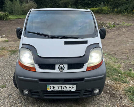 Белый Рено Трафик, объемом двигателя 2.5 л и пробегом 457 тыс. км за 7000 $, фото 4 на Automoto.ua