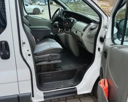 Білий Рено Трафік, об'ємом двигуна 1.9 л та пробігом 381 тис. км за 8500 $, фото 11 на Automoto.ua