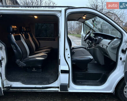 Білий Рено Трафік, об'ємом двигуна 1.9 л та пробігом 354 тис. км за 6500 $, фото 17 на Automoto.ua