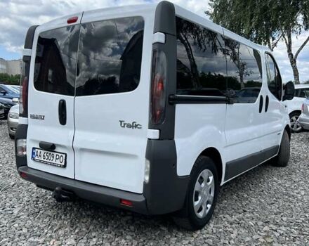 Белый Рено Трафик, объемом двигателя 1.9 л и пробегом 339 тыс. км за 6500 $, фото 1 на Automoto.ua