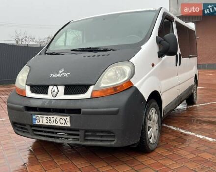 Белый Рено Трафик, объемом двигателя 1.9 л и пробегом 440 тыс. км за 5700 $, фото 2 на Automoto.ua