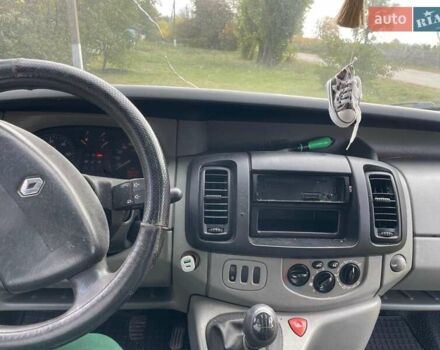 Белый Рено Трафик, объемом двигателя 1.87 л и пробегом 353 тыс. км за 4800 $, фото 11 на Automoto.ua