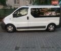 Белый Рено Трафик, объемом двигателя 2.5 л и пробегом 270 тыс. км за 9100 $, фото 2 на Automoto.ua