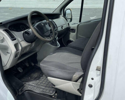 Білий Рено Трафік, об'ємом двигуна 1.9 л та пробігом 426 тис. км за 6300 $, фото 18 на Automoto.ua