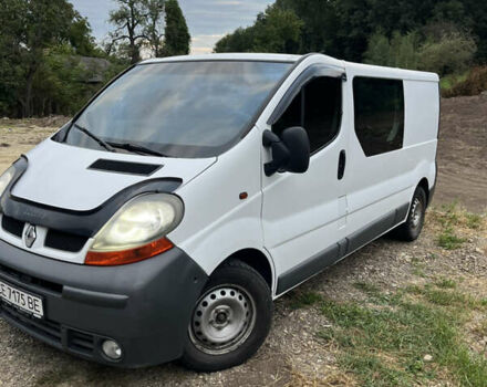 Белый Рено Трафик, объемом двигателя 2.5 л и пробегом 457 тыс. км за 7000 $, фото 2 на Automoto.ua