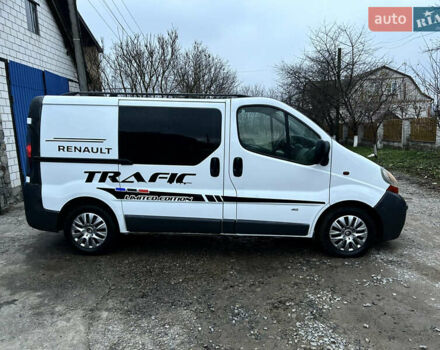Білий Рено Трафік, об'ємом двигуна 1.9 л та пробігом 354 тис. км за 6500 $, фото 4 на Automoto.ua