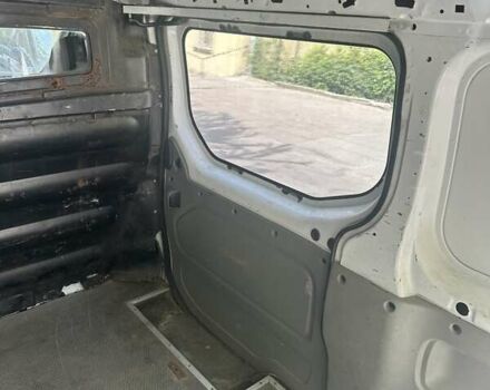 Белый Рено Трафик, объемом двигателя 1.87 л и пробегом 284 тыс. км за 7400 $, фото 16 на Automoto.ua