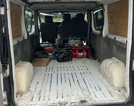 Белый Рено Трафик, объемом двигателя 2.5 л и пробегом 457 тыс. км за 7000 $, фото 22 на Automoto.ua