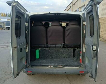 Белый Рено Трафик, объемом двигателя 2 л и пробегом 330 тыс. км за 8300 $, фото 6 на Automoto.ua