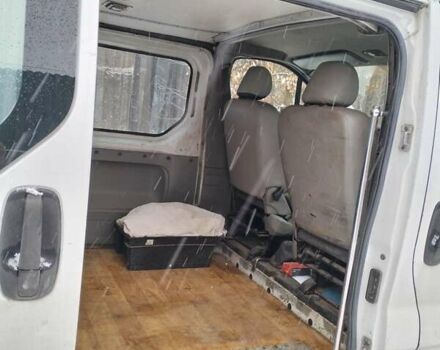 Білий Рено Трафік, об'ємом двигуна 2.5 л та пробігом 382 тис. км за 5900 $, фото 11 на Automoto.ua