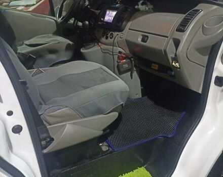 Білий Рено Трафік, об'ємом двигуна 1.87 л та пробігом 302 тис. км за 8800 $, фото 6 на Automoto.ua