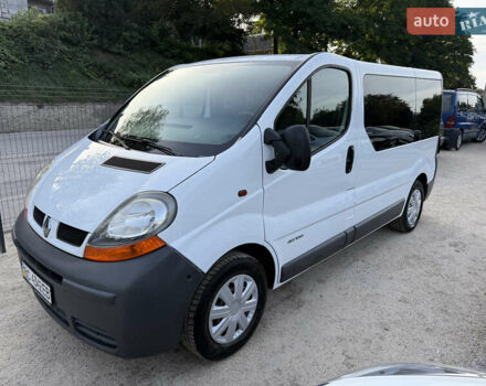 Белый Рено Трафик, объемом двигателя 1.9 л и пробегом 217 тыс. км за 7999 $, фото 6 на Automoto.ua