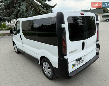 Белый Рено Трафик, объемом двигателя 1.9 л и пробегом 300 тыс. км за 7500 $, фото 8 на Automoto.ua