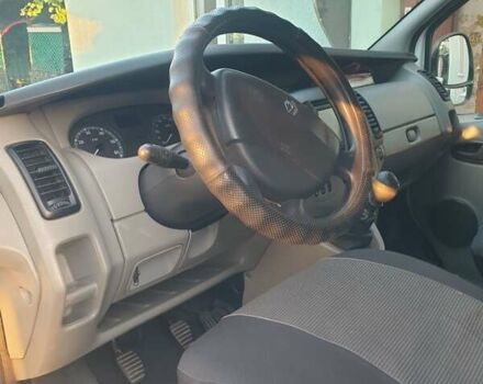 Белый Рено Трафик, объемом двигателя 2 л и пробегом 325 тыс. км за 7500 $, фото 3 на Automoto.ua