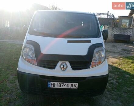 Рено Трафик 2006 в Одессе на Automoto.ua Белый Рено Трафик, объемом двигателя 2 л и пробегом 322 тыс. км за 7900 $, фото 2 на Automoto.ua