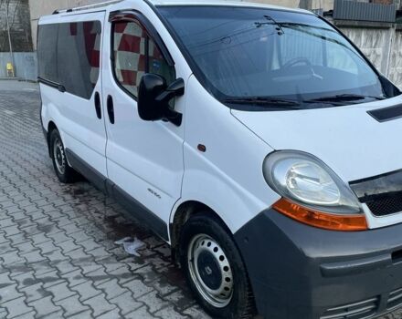 Білий Рено Трафік, об'ємом двигуна 1.9 л та пробігом 375 тис. км за 8000 $, фото 1 на Automoto.ua