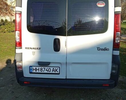 Рено Трафик 2006 в Одессе на Automoto.ua Белый Рено Трафик, объемом двигателя 2 л и пробегом 322 тыс. км за 7900 $, фото 5 на Automoto.ua