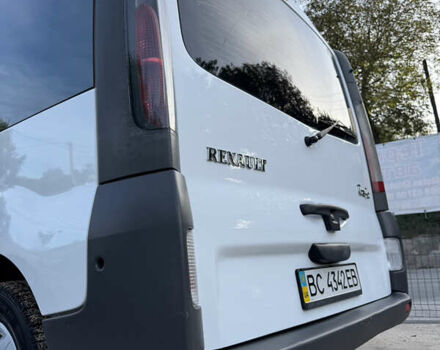 Белый Рено Трафик, объемом двигателя 1.9 л и пробегом 217 тыс. км за 7999 $, фото 18 на Automoto.ua