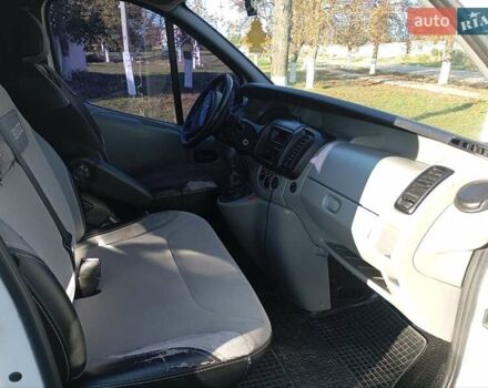 Рено Трафик 2006 в Одессе на Automoto.ua Белый Рено Трафик, объемом двигателя 2 л и пробегом 322 тыс. км за 7900 $, фото 6 на Automoto.ua