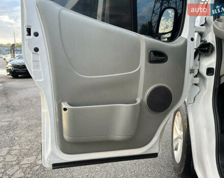 Белый Рено Трафик, объемом двигателя 1.87 л и пробегом 581 тыс. км за 7500 $, фото 15 на Automoto.ua