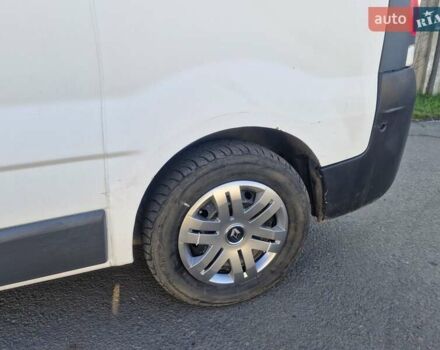 Білий Рено Трафік, об'ємом двигуна 2 л та пробігом 287 тис. км за 8500 $, фото 7 на Automoto.ua