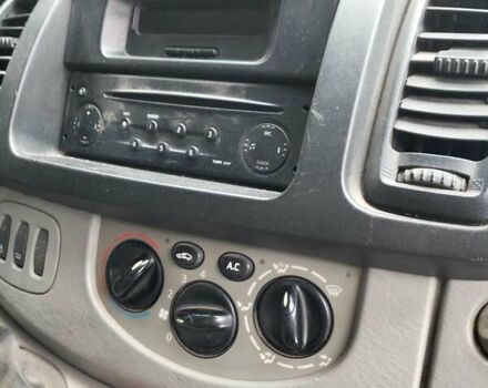 Білий Рено Трафік, об'ємом двигуна 2.5 л та пробігом 382 тис. км за 5900 $, фото 6 на Automoto.ua