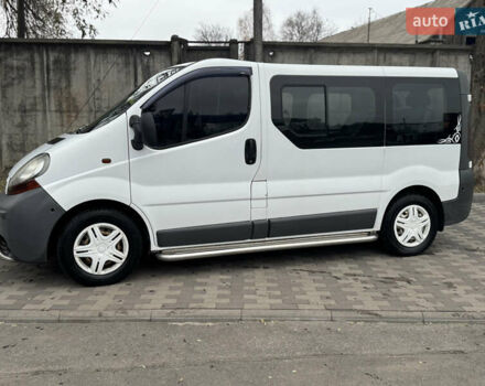 Белый Рено Трафик, объемом двигателя 1.87 л и пробегом 327 тыс. км за 7800 $, фото 6 на Automoto.ua