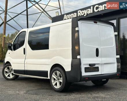 Белый Рено Трафик, объемом двигателя 1.87 л и пробегом 581 тыс. км за 7500 $, фото 3 на Automoto.ua