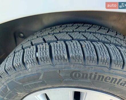 Рено Трафик 2006 в Изюме на Automoto.ua Белый Рено Трафик, объемом двигателя 2 л и пробегом 317 тыс. км за 9950 $, фото 13 на Automoto.ua