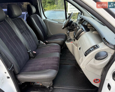 Белый Рено Трафик, объемом двигателя 1.9 л и пробегом 217 тыс. км за 7999 $, фото 47 на Automoto.ua