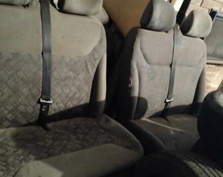 Білий Рено Трафік, об'ємом двигуна 2.5 л та пробігом 382 тис. км за 5900 $, фото 13 на Automoto.ua