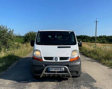 Білий Рено Трафік, об'ємом двигуна 1.9 л та пробігом 318 тис. км за 7500 $, фото 1 на Automoto.ua