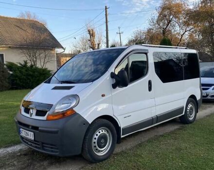 Белый Рено Трафик, объемом двигателя 1.87 л и пробегом 369 тыс. км за 7700 $, фото 1 на Automoto.ua