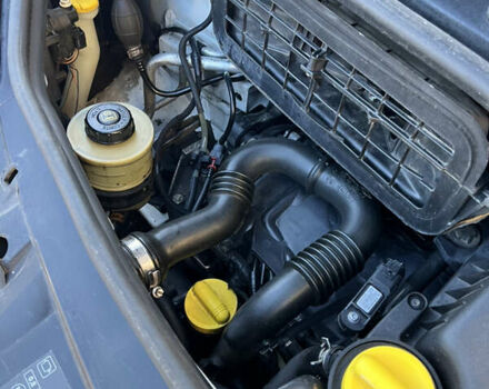 Білий Рено Трафік, об'ємом двигуна 2 л та пробігом 246 тис. км за 8299 $, фото 40 на Automoto.ua