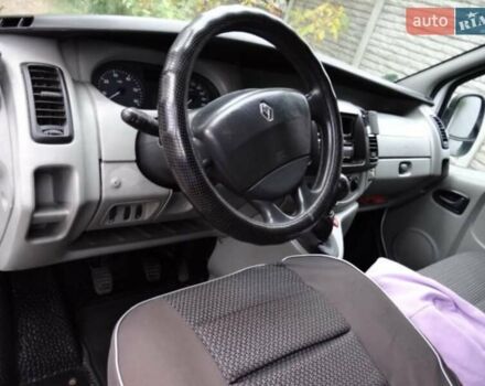 Рено Трафик 2006 в Черкассах на Automoto.ua Белый Рено Трафик, объемом двигателя 1.87 л и пробегом 282 тыс. км за 8300 $, фото 9 на Automoto.ua