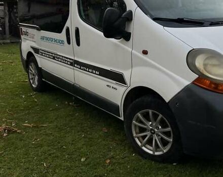 Білий Рено Трафік, об'ємом двигуна 1.9 л та пробігом 285 тис. км за 7500 $, фото 5 на Automoto.ua