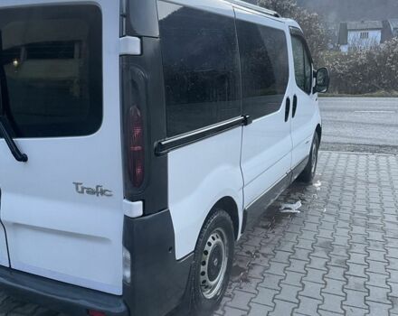 Білий Рено Трафік, об'ємом двигуна 1.9 л та пробігом 375 тис. км за 8000 $, фото 5 на Automoto.ua