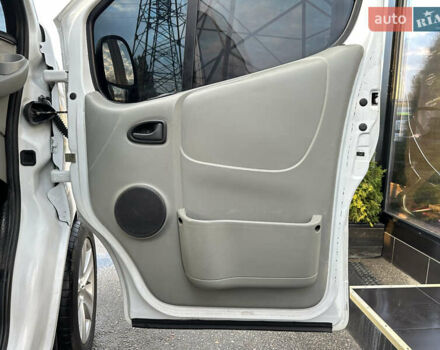 Белый Рено Трафик, объемом двигателя 1.87 л и пробегом 581 тыс. км за 7500 $, фото 22 на Automoto.ua