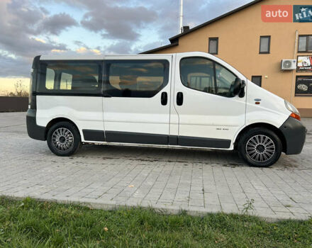 Рено Трафик 2006 в Тернополе на Automoto.ua Белый Рено Трафик, объемом двигателя 1.9 л и пробегом 390 тыс. км за 7000 $, фото 4 на Automoto.ua