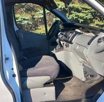 Белый Рено Трафик, объемом двигателя 2 л и пробегом 220 тыс. км за 7200 $, фото 11 на Automoto.ua