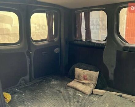 Белый Рено Трафик, объемом двигателя 2 л и пробегом 250 тыс. км за 5500 $, фото 2 на Automoto.ua