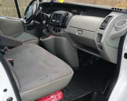 Белый Рено Трафик, объемом двигателя 1.87 л и пробегом 291 тыс. км за 7000 $, фото 16 на Automoto.ua