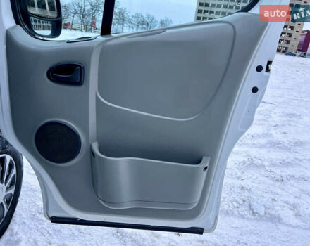 Белый Рено Трафик, объемом двигателя 2 л и пробегом 274 тыс. км за 7499 $, фото 20 на Automoto.ua