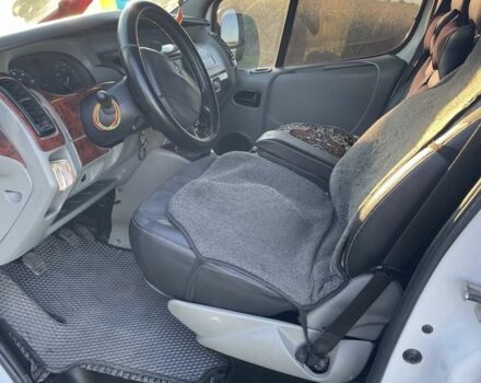 Белый Рено Трафик, объемом двигателя 2 л и пробегом 352 тыс. км за 9300 $, фото 7 на Automoto.ua